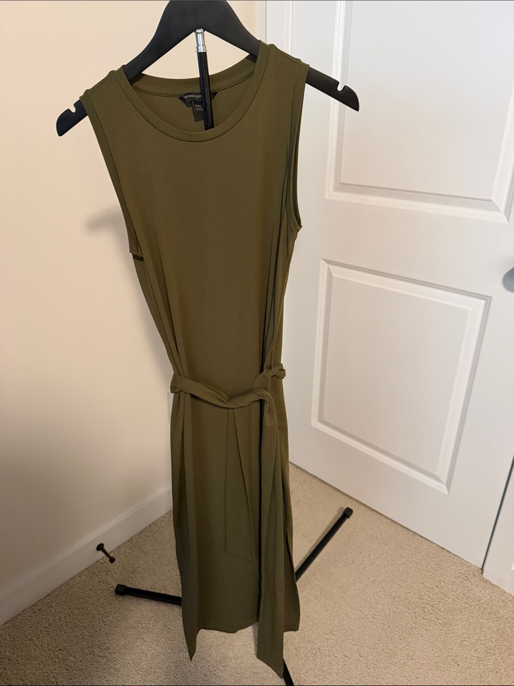 Banana Republic Sleeveless Olive Green Tie-Waist Dress